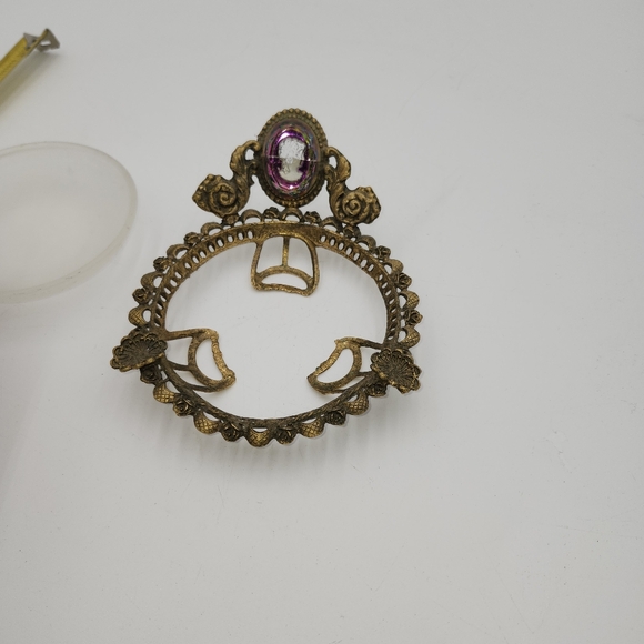 VINTAGE BRASS ORMOLU VANITY trinket Dish bowl frosted Glass CAMEO Guild Crest - Picture 6 of 13